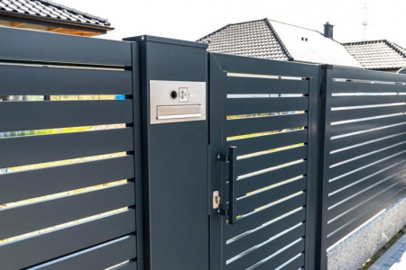 Fabrication de portails : comment allier durabilit&eacute; et esth&eacute;tique ?