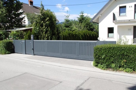 Automatisme de portail &agrave; Berthelming : quel syst&egrave;me choisir ?